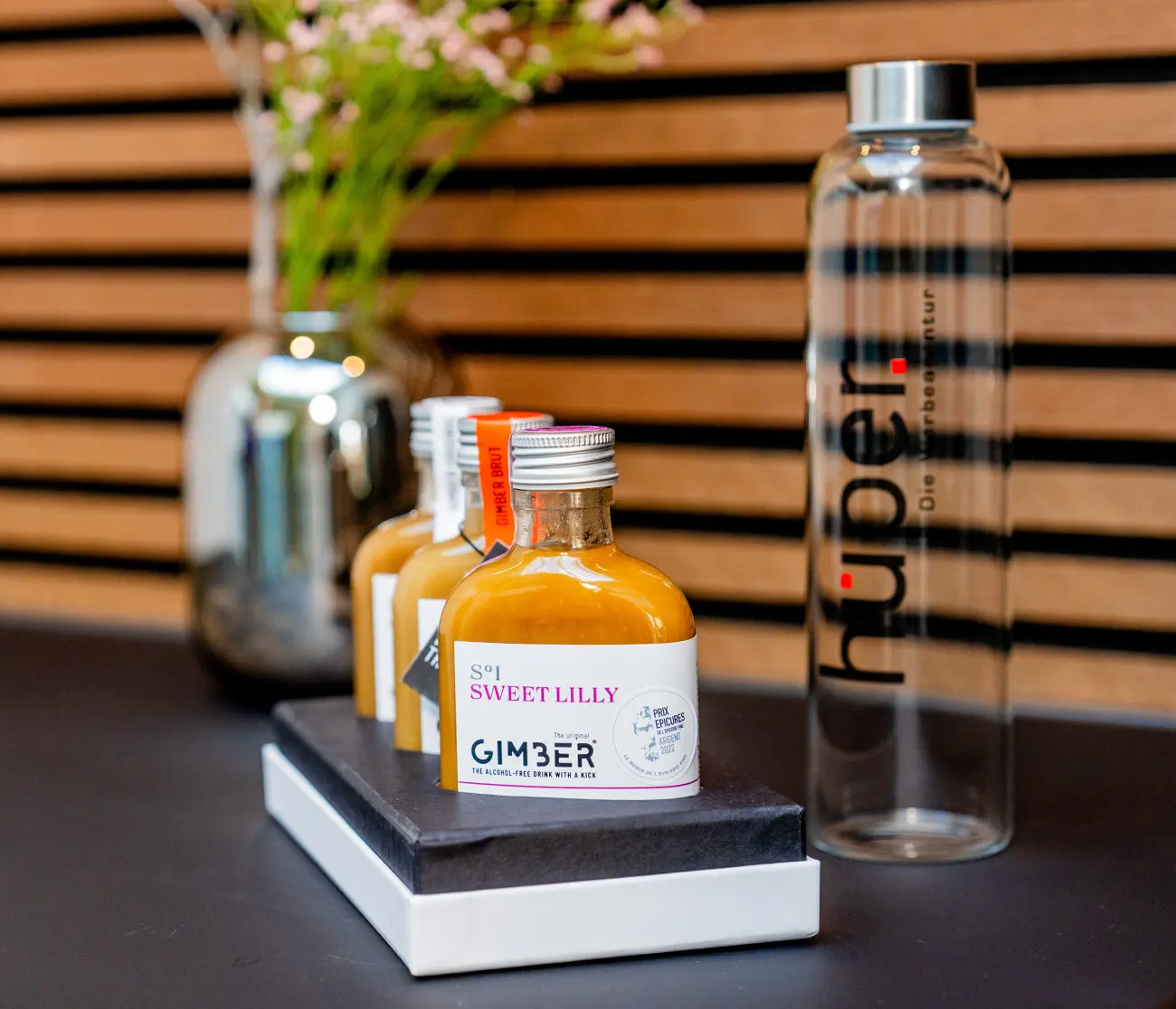 Hüper Wasserflasche mit Gimber